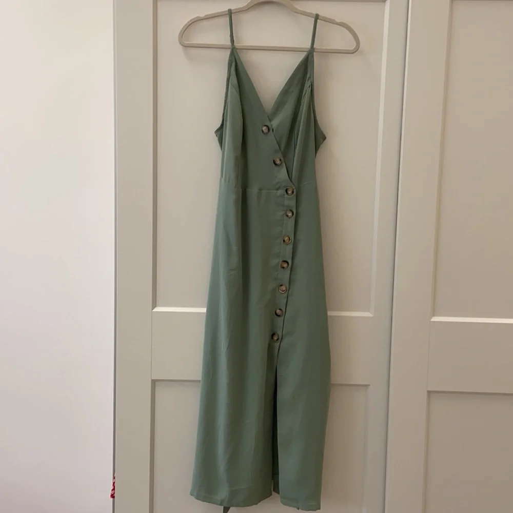Sage green Spaghetti strap midi - Picture 2 of 5